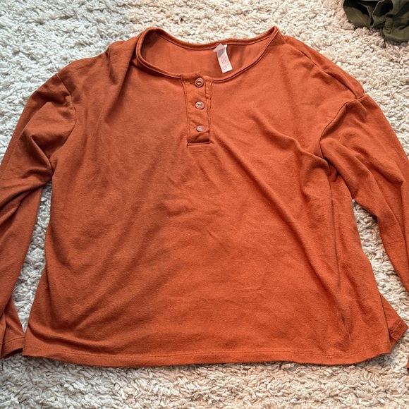 Stars Above Rust Pajama Set - Picture 4 of 5